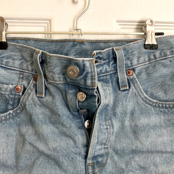 Levi’s 501 cutoff shorts - Picture 2 of 6